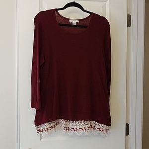 Long sleeve shirt lace around the bottom